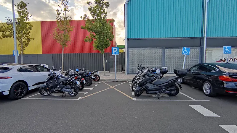 Aparcamiento de motos - Zaragoza