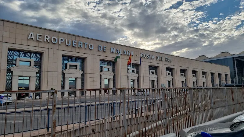 APM Parking — Aeropuerto Parking Málaga - Servicio de estacionamiento valet en Málaga - foto 2