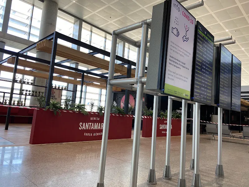 Parking VIP - Aeropuerto de Málaga-Costa del Sol - Aparcamiento en Málaga - foto 2