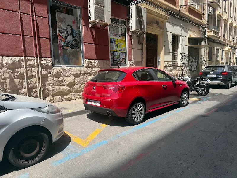 Oficina servicio ORA Alicante - Aparcament de dissuasió en Alicante - foto 2
