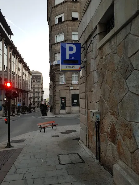 Parking Plaza de Portugal Telpark - Aparcamiento en Vigo - foto 2