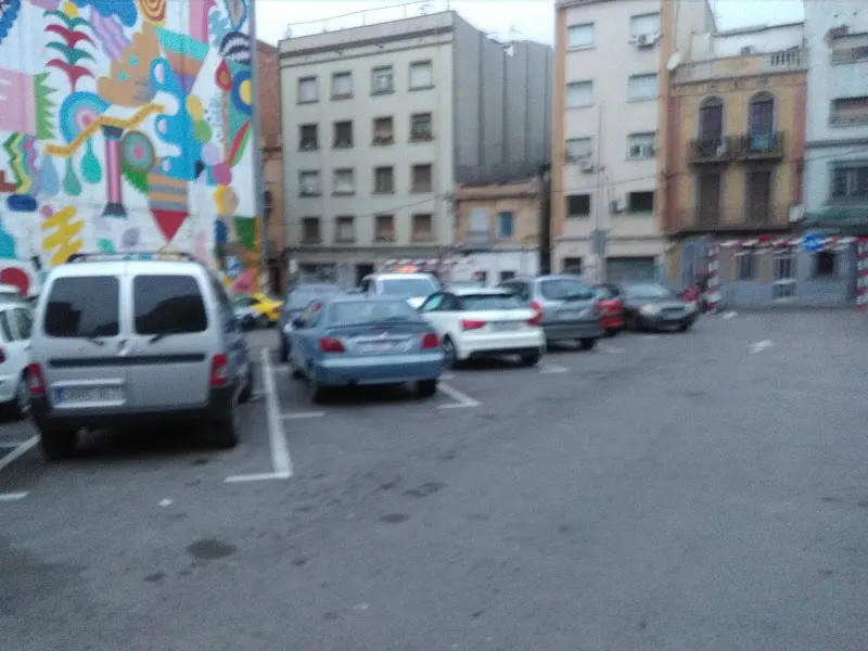 Aparcamiento Publico - Aparcamiento gratuito en Hospitalet de Llobregat (L) - foto 2
