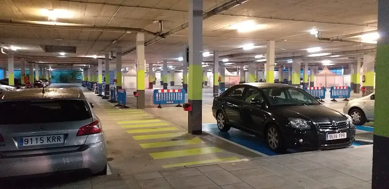 HUCA Parking 3 Urgencias - Aparcamiento cubierto en Oviedo - foto 2