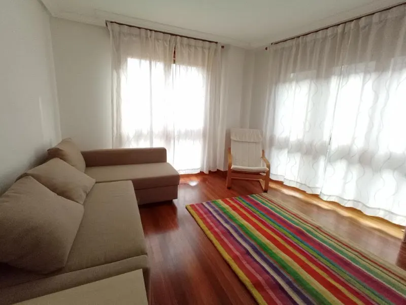 Apartment with parking - Alquiler de apartamento vacacional en Oviedo - foto 2