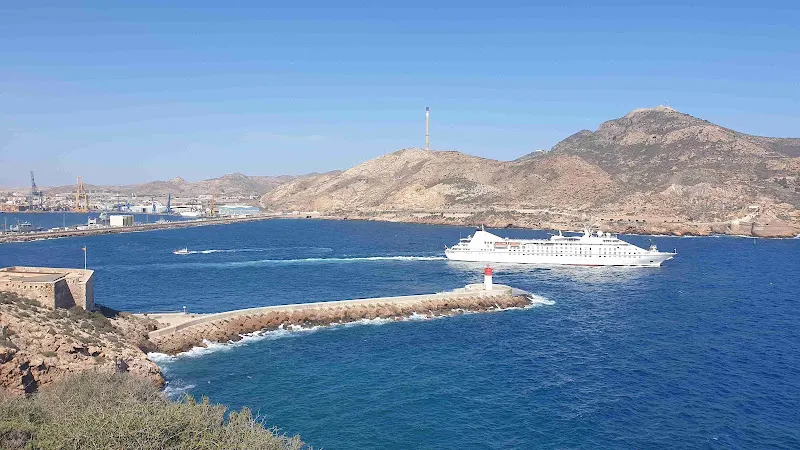 Aparcamiento - Subida a Fajardo - Aparcamiento gratuito en Cartagena - foto 2