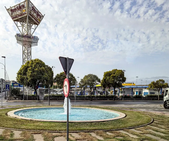 Parking exterior Centro Comercial Jerez Norte
