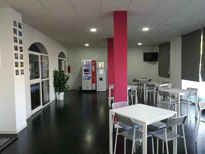 La Morada del Sur (Área de Autocaravanas) - Estacionamiento de autocaravanas en Jerez de la Frontera - foto 2