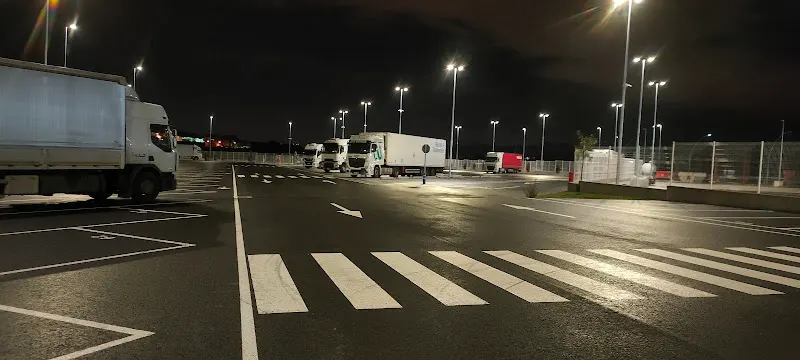 Vilalta Secure Truck Parking vigilado - Aparcamiento en Sabadell - foto 2