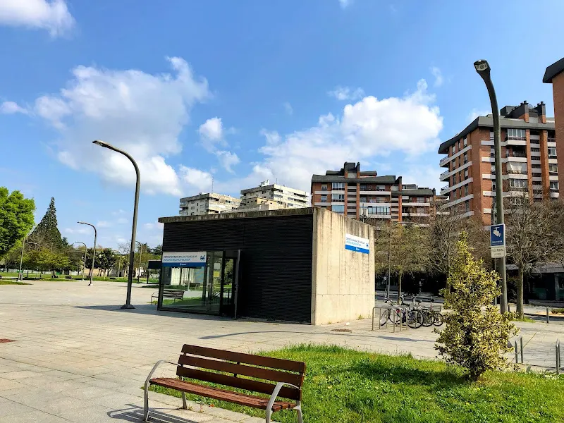 Depósito municipal de vehículos (Grúas) - Aparcamiento cubierto en Pamplona - foto 2