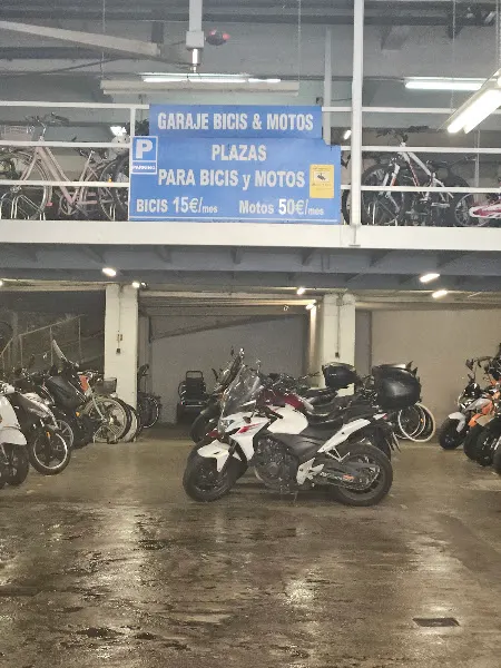 Aparca bicis aparca motos - Donostia-San Sebastian