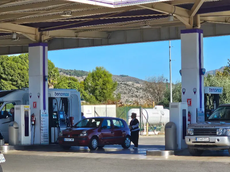Aparcamiento Clientes Bencinas