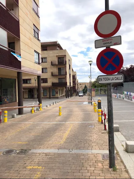 TP Salamanca, H. Bardo, 2 pax - Aparcamiento en Salamanca - foto 3
