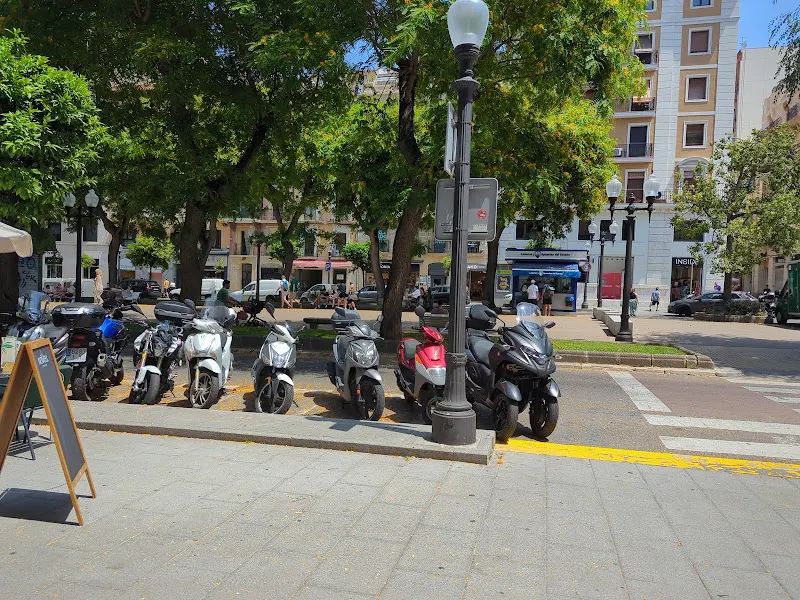 Parking motos - Aparcamiento para motos en Tarragona - foto 2