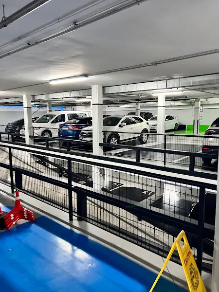 Gourmet Parking - Nueva Andalucía - Marbella