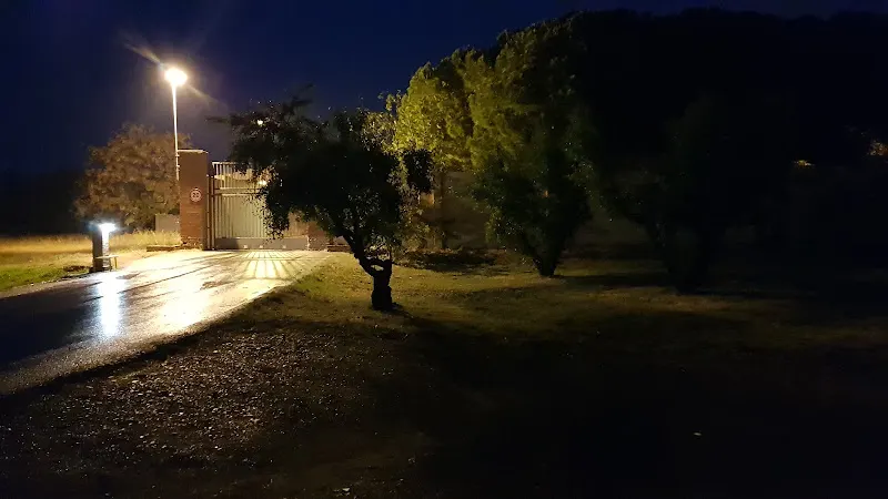 Aparcament de l'Institut Pere Mata - Aparcamiento en Reus - foto 2