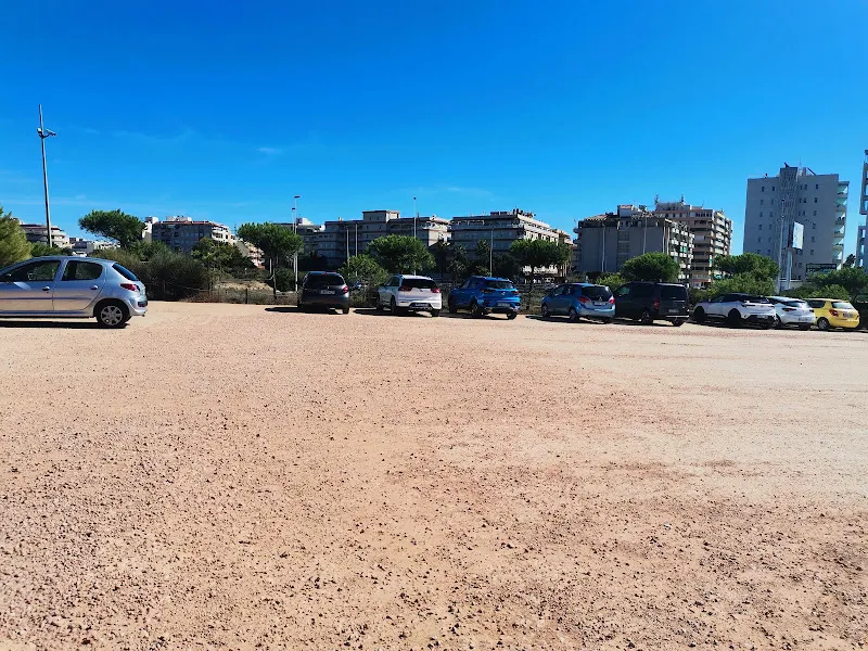 Aparcamiento descampado - Torrevieja