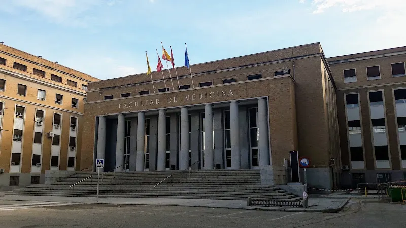 Aparcamiento F Medicina Madrid - Aparcamiento en Madrid - foto 2