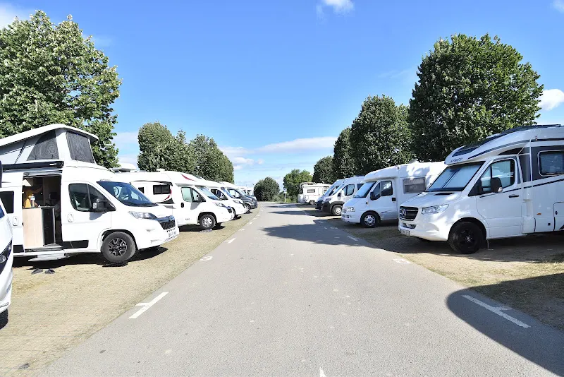 Bilbao Caravan Park - Estacionamiento de autocaravanas en Bilbao - foto 3