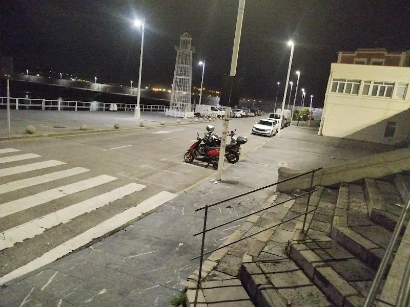 Aparcamiento motos - Gijón