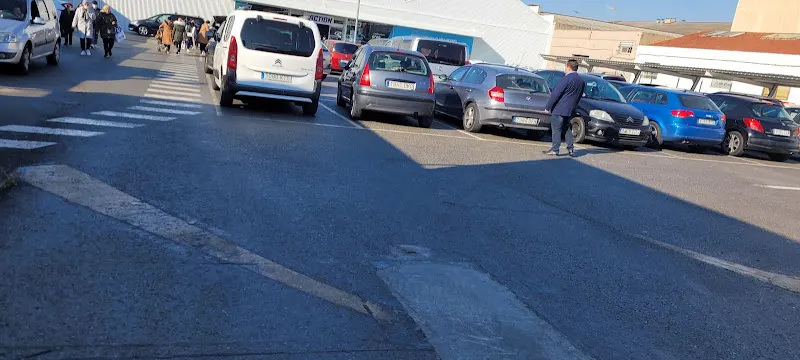 Mercat Xines Parking en Sabadell
