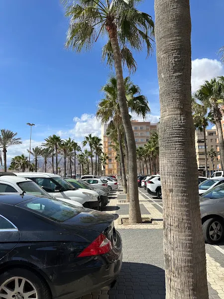 Av. de Cabo de Gata, 184 Parking
