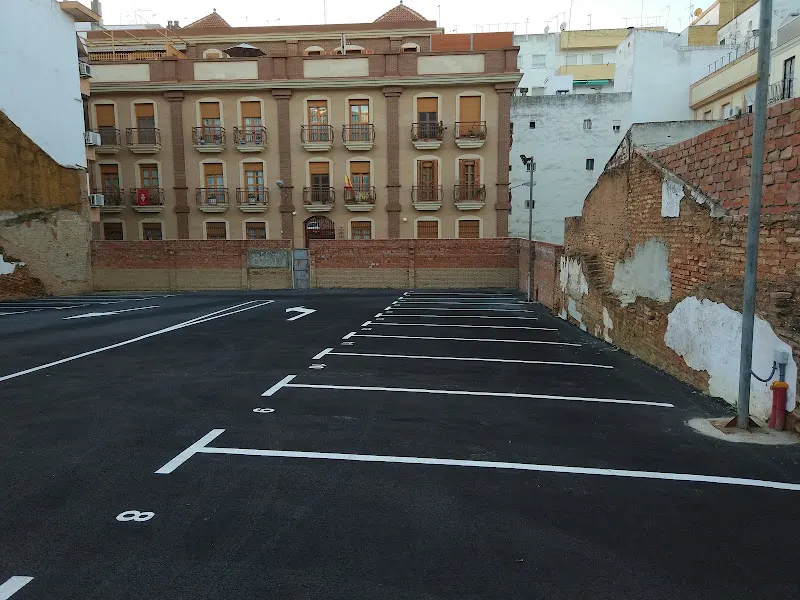 Aparcamiento Clientes - Aparcamiento en Huelva - foto 4