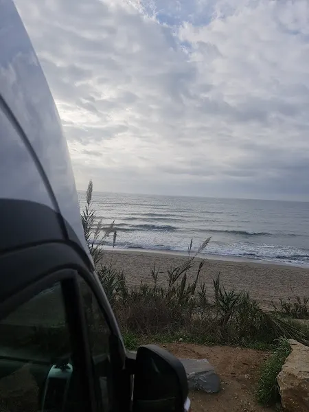 APARCAMIENTO peca cabopinos en Mijas