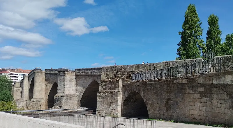 Área de autocaravanas - Aparcamiento en Ourense - foto 2