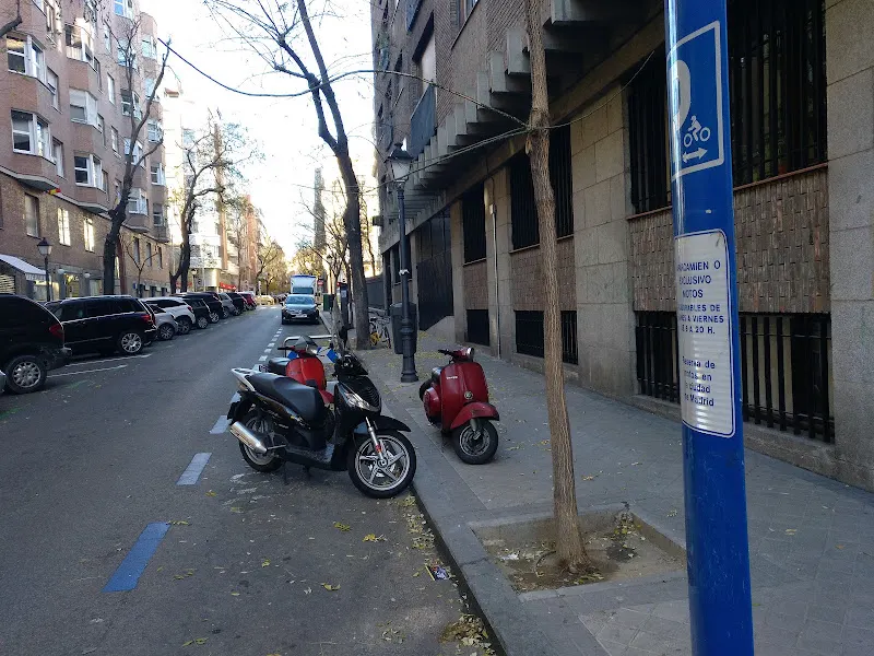 Zona de aparcamiento reservada para motos