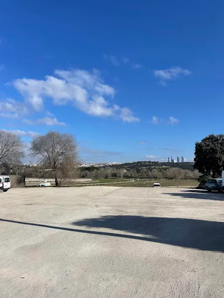 Parking Sur Hipódromo de la Zarzuela - Aparcamiento en Madrid - foto 2