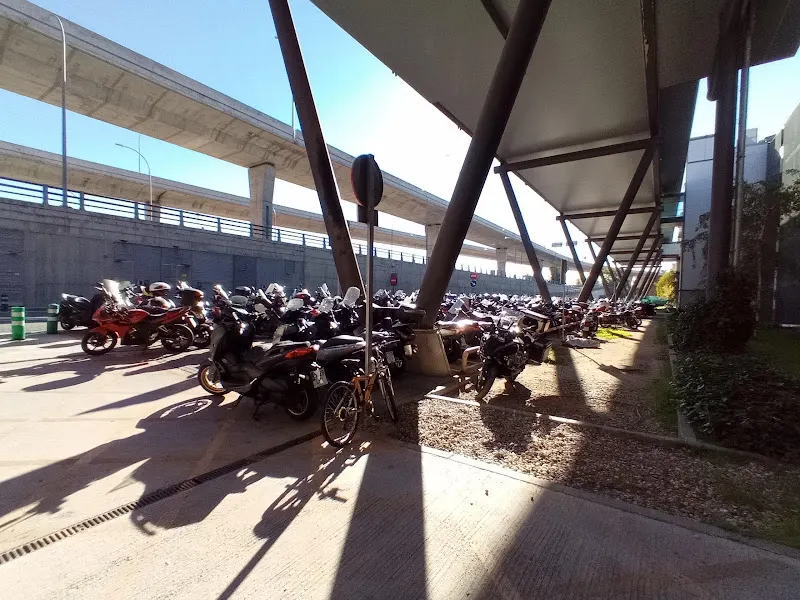 [P] Parking Motos T4 - Aparcamiento para motos en Madrid - foto 2