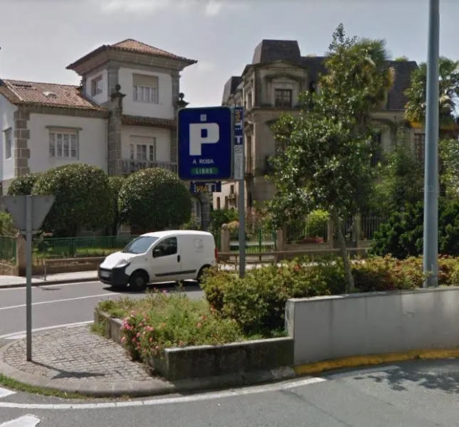 Continental Parking A Rosa - Ponte Castro (Santiago de Compostela) - Santiago de Compostela
