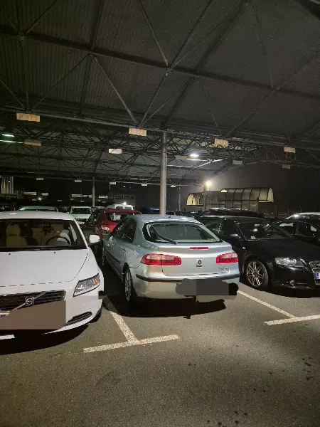 Parking Larga Estancia - Aeropuerto de Santiago-Rosalía de Castro (SCQ)